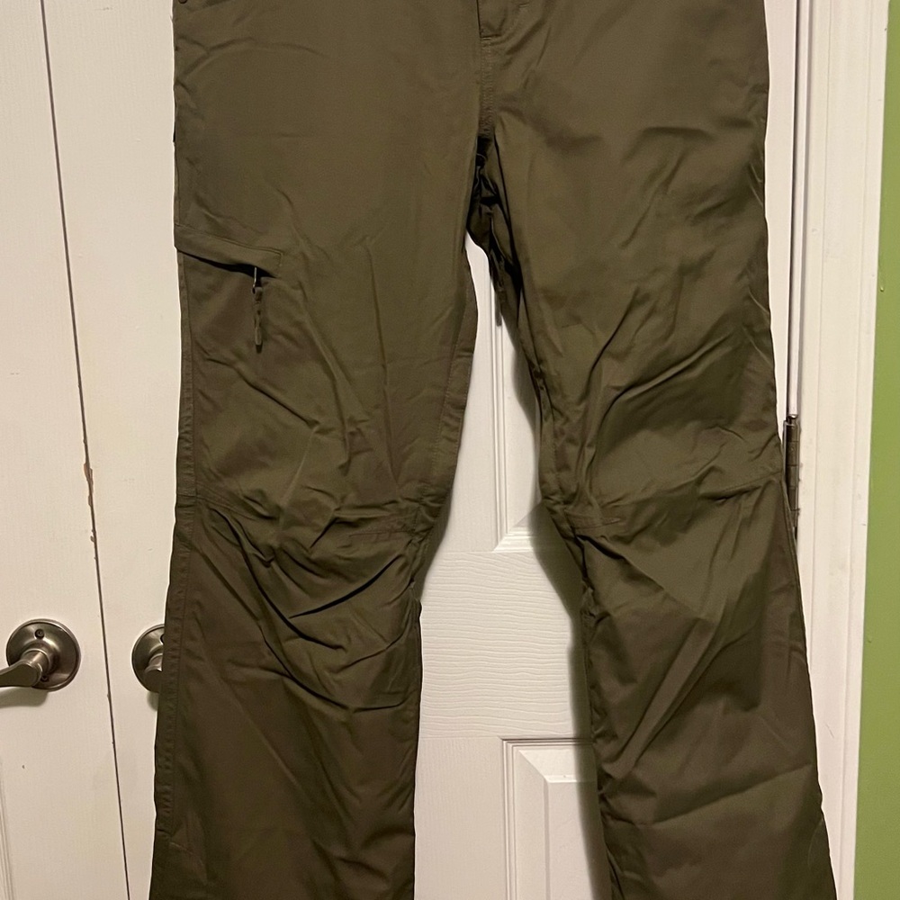 686 Women  Forest Green Cargo Snowboarding Pants